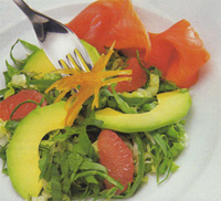 Aguacate con salmón ahumado II