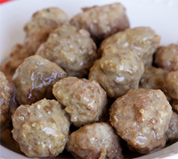 Albóndigas de pescado con salsa de queso