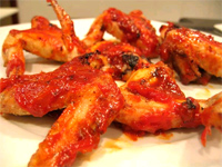 Alitas de pollo en salsa barbacoa