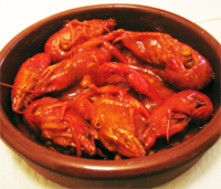 Cangrejos de río con tomate y picante