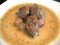 Carrilleras con salsa de uva