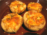 Champiñones rellenos gratinados