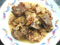 Cordero con boniato y nueces