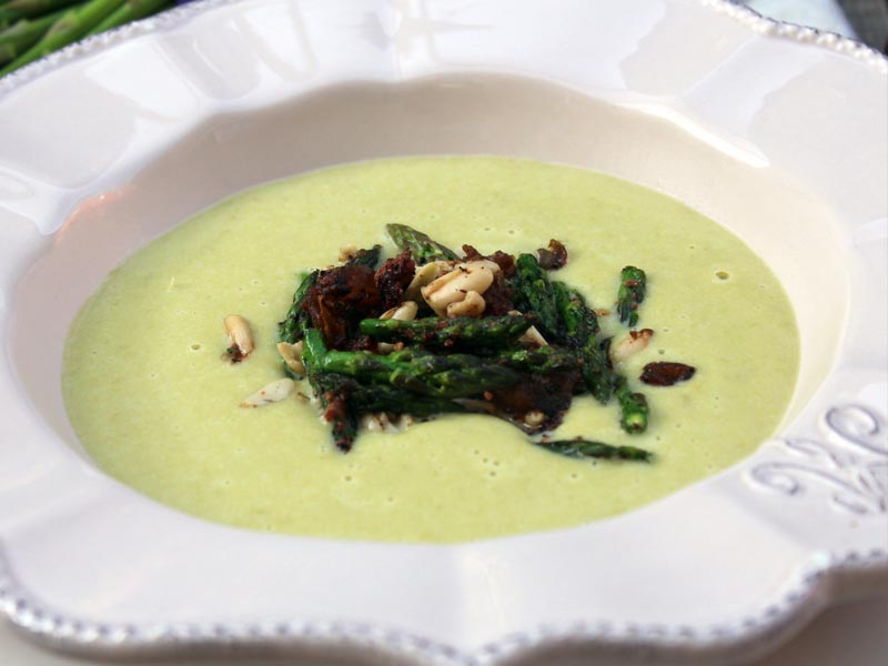 Crema de Puerros con Espárragos