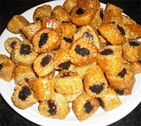 Dulces rellenos de dátiles