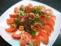 Ensalada con jamón y nueces