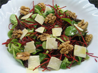 Ensalada con parmesano y nueces