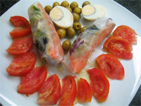 Ensalada con rollitos de verano