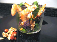 Ensalada tibia con langostinos