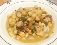 Garbanzos con setas y almejas