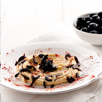 Hummus con aceitunas