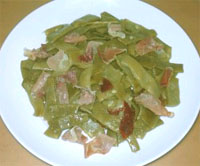 Judías verdes con jamón y queso