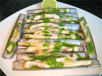 Navajas en salsa verde