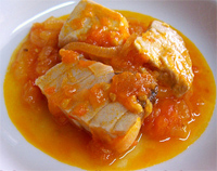 PASTEL DE ATÚN CON NÍSPEROS