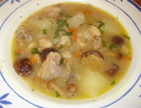 Patatas con setas y almejas