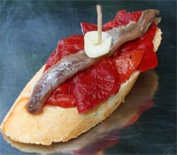Pincho de pimiento y anchoa
