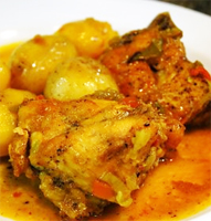 Pollo con especies y patatas