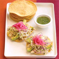 Salbutes o tostadas Yucatecas