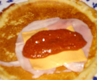 San Jacobos de crepes rellenos de salsa boloñesa
