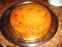 Sanguito de pasas en forma de torta