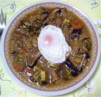 Sopa china de pollo y huevo