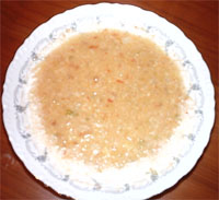Sopa de col con almendras