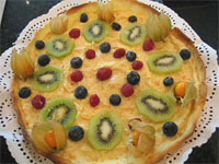 Tarta de frutas con crema de naranja