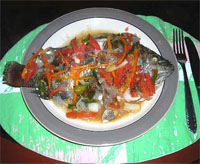 Tilapia azul sudada (al vapor)