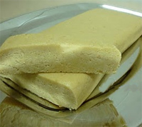 Turrones de maní o cacahuetes y arequipe